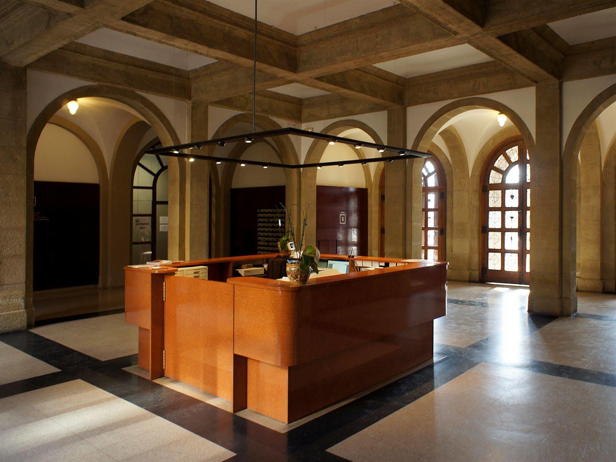 Seminari Allotjaments Vic Exterior photo