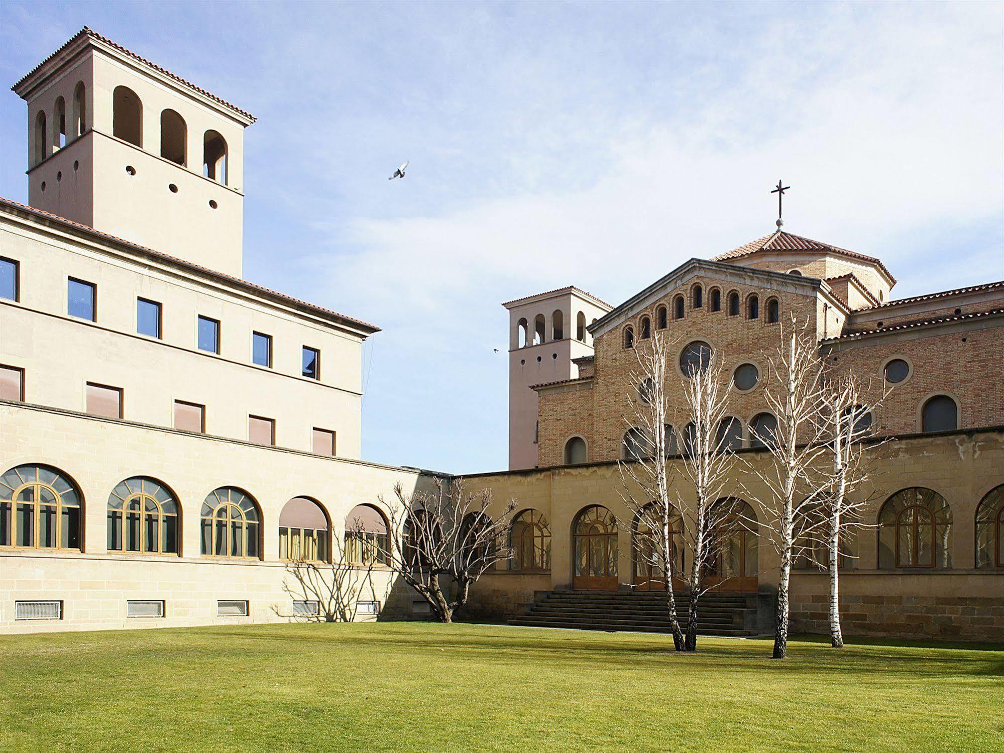 Seminari Allotjaments Vic Exterior photo